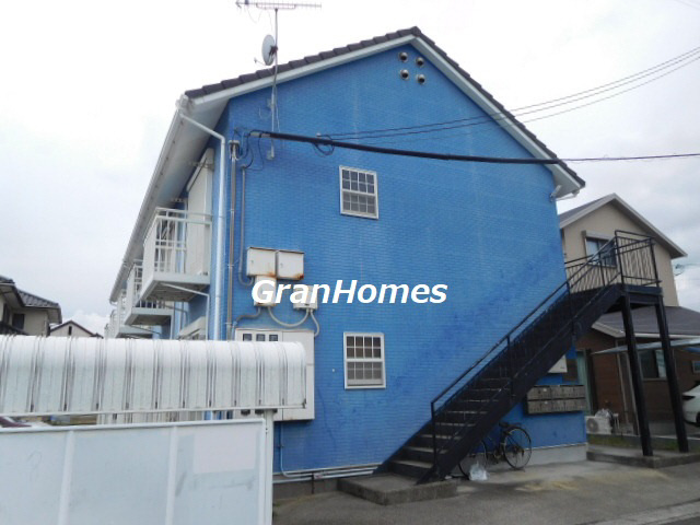 シャトーブルーの外観