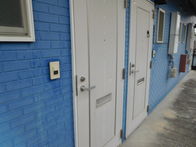 シャトーブルーの玄関