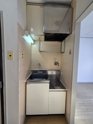 第一西尾ビルのキッチン