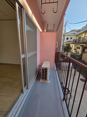 第一西尾ビルのバルコニー