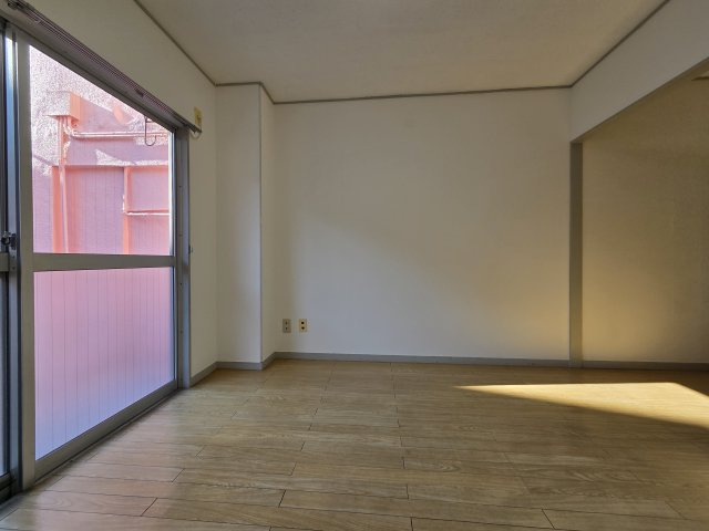 第一西尾ビルの居間・リビング