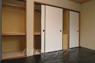 プレジール加藤　Ｂ棟の収納