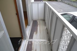 プレジール加藤　Ｂ棟のバルコニー