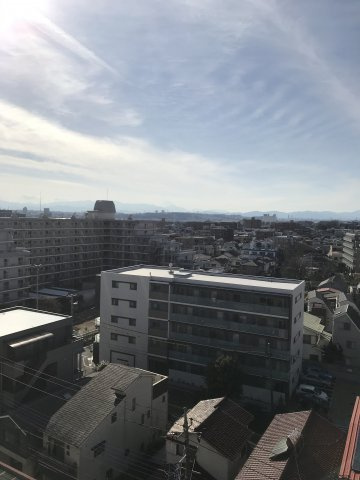 クリオコンフォート府中の展望|晴れてる日は富士山が見えます。