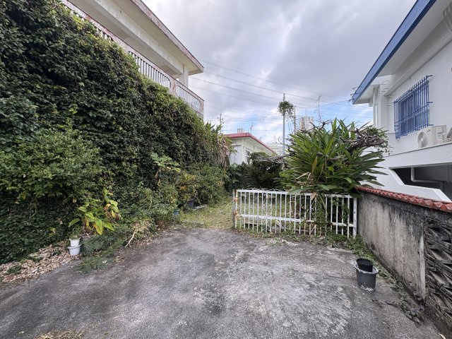 〇沖縄市大里1丁目戸建ての庭