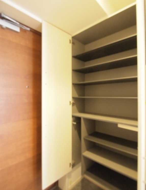 クロスシーズン恵比寿　セコム　恵比寿エリア　ネット無料の収納