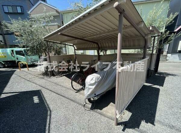 エステートピアナカタB棟のその他共用部分|駐輪場