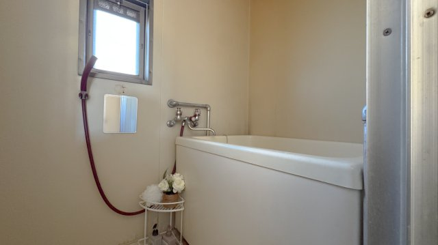 メゾン松見台の浴室|※ホームステージングの写真となります。