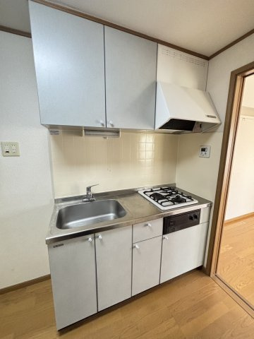 ファミールサヨⅠの居間・リビング|※別号室参考写真です