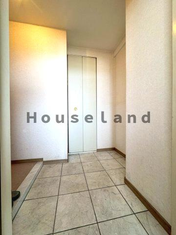 朝日プラザ鳴神の玄関