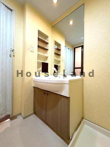 朝日プラザ鳴神の独立洗面台