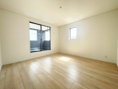 【洋室】 | 銚子市長塚町2号棟 | 施工例:即日のご見学も可能です。お気軽に0476-37-3888までお問合せ下さい。