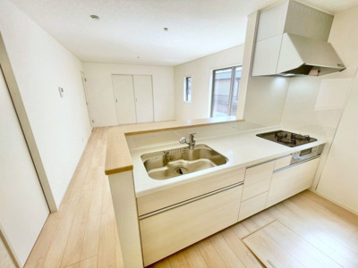 【キッチン】 | 銚子市長塚町2号棟 | 施工例:即日のご見学も可能です。お気軽に0476-37-3888までお問合せ下さい。