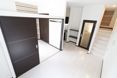 【居間・リビング】 | アルル笹原駅東 | アレンジ自由自在の広々空間です！