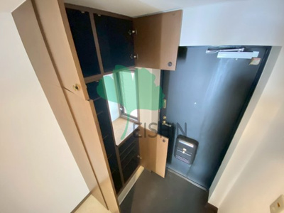 【玄関】 | エスポワール空港通り | 下駄箱もしっかりついてます！