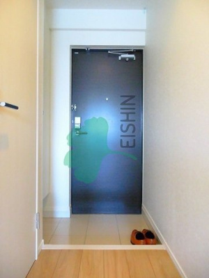 【玄関】 | エンクレストGRAN博多駅前(エンクレストグラン博多駅前) | 下駄箱もしっかりついてます！