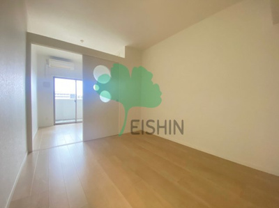 【居間・リビング】 | エンクレスト渡辺通2 | アレンジ自由自在の広々空間です！