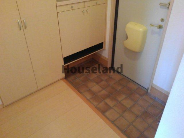 ロッシェ・コートＤ棟の玄関