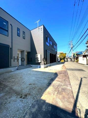 LeaNaru加納の駐車場