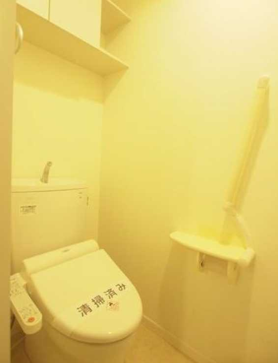 パティオ高田馬場　駅近　ネット無料　シャーメゾンのトイレ