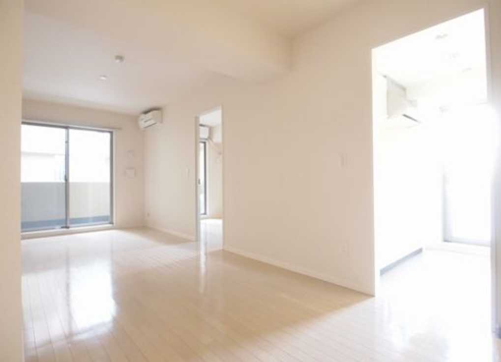 パティオ高田馬場　駅近　ネット無料　シャーメゾンの居間・リビング