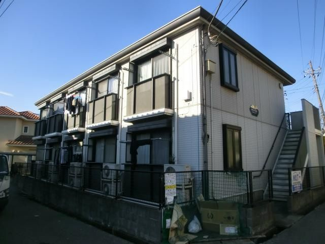 ルミエール三山の外観