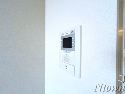 【セキュリティ】 | メイクスデザイン鶴舞 | モニター付きインターホンです。