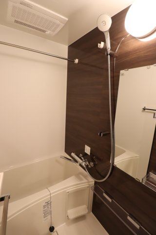 GENOVIA横浜石川町の浴室