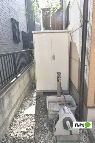 六供町戸建住宅のその他|物置付き