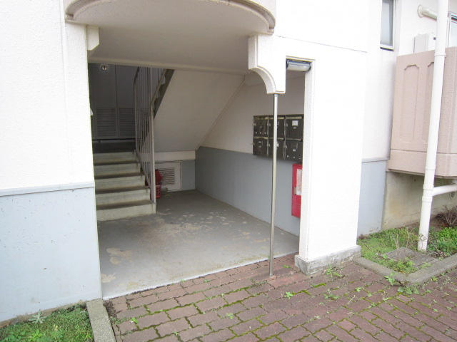 コートヴィレッジⅡのエントランス