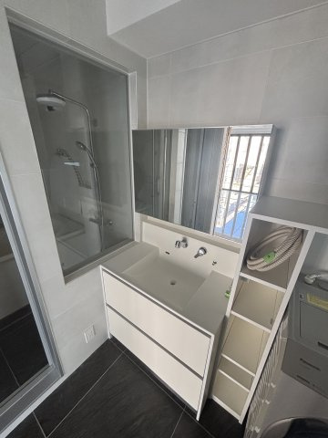 片瀬海岸３丁目戸建の独立洗面台