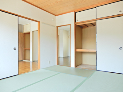 収納の多い和室★