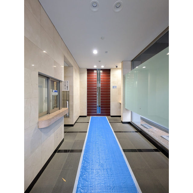 ステーションフロント都立大学のエントランス