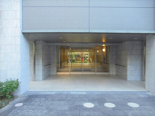 ライオンズ六ツ門サンリヤンタワーのエントランス|マンション外観※前回募集時の写真２０２４年１月撮影