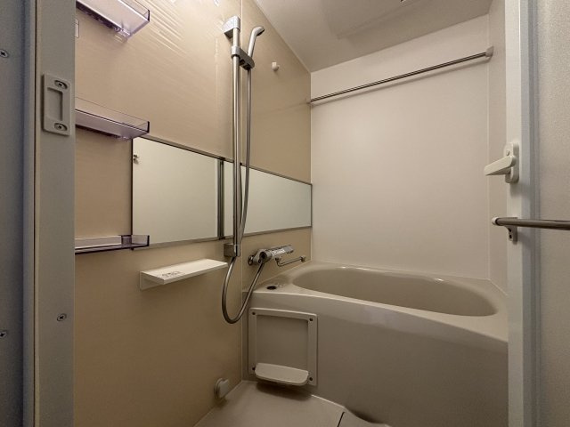 Log入谷／ログ入谷の浴室|Log入谷※別号室同タイプ