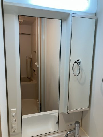 ユーレジデンス両国の独立洗面台