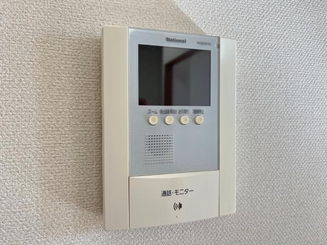 茜の内装|カメラ付インターホン