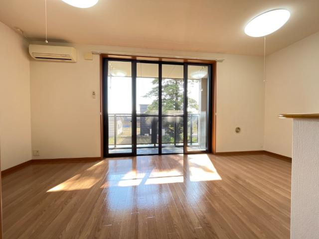 茜の居間・リビング|リビング