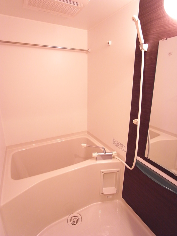 リブリ・GLANZの浴室