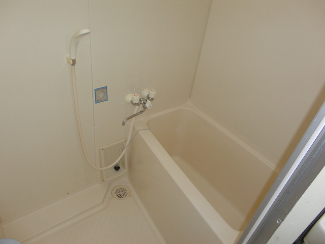 サンプラザ郡山の浴室