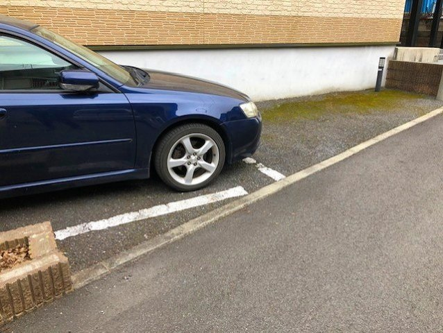 レオパレスゆきまハイツの駐車場