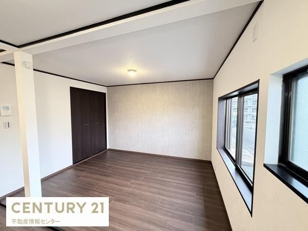 【居間・リビング】 | 酉島１丁目　中古戸建