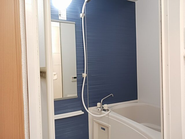 クロンドールⅠの浴室|コンパクトで使いやすいお風呂です