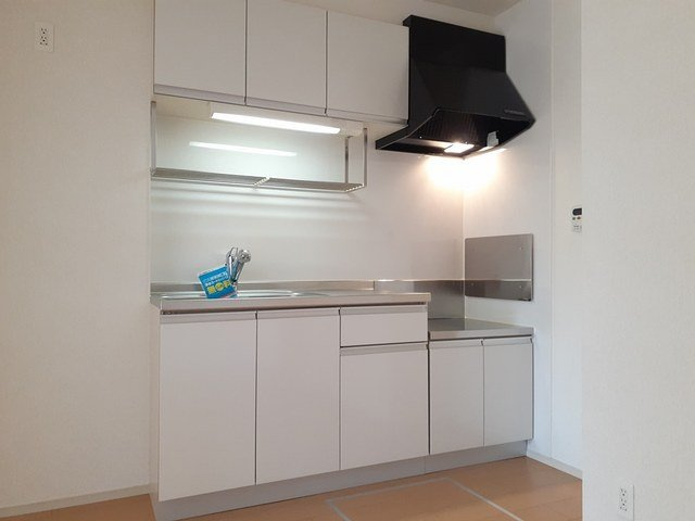 プランドール新庄Ⅰのキッチン|お料理しやすいキッチンです