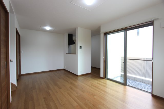 弥勒寺東２－４６ＫＯＤＡＴＥＸⅣ-Ａの居間・リビング|参考写真です。現況優先。