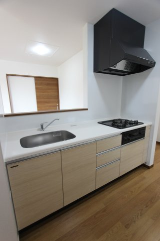 弥勒寺東２－４６ＫＯＤＡＴＥＸⅣ-Ａのキッチン|参考写真です。現況優先。