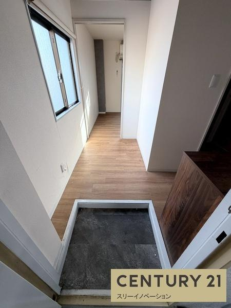 昭和ビルの玄関|★広々玄関スペース★