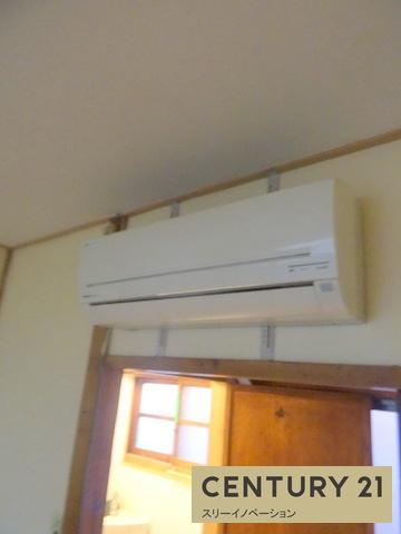 大阪市大正区三軒家西１丁目のアパートの和室|エアコン