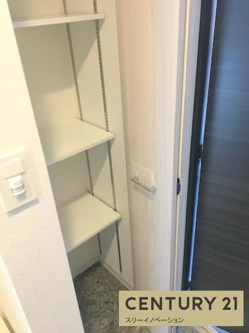 グランカリテ大正ドマーニの玄関|★玄関の物置スペース★