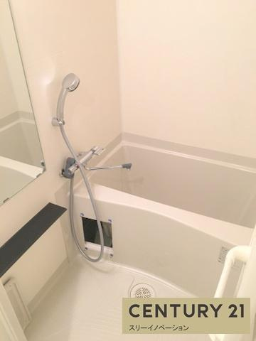 グランカリテ大正ドマーニの浴室|★ゆったりしたお風呂★